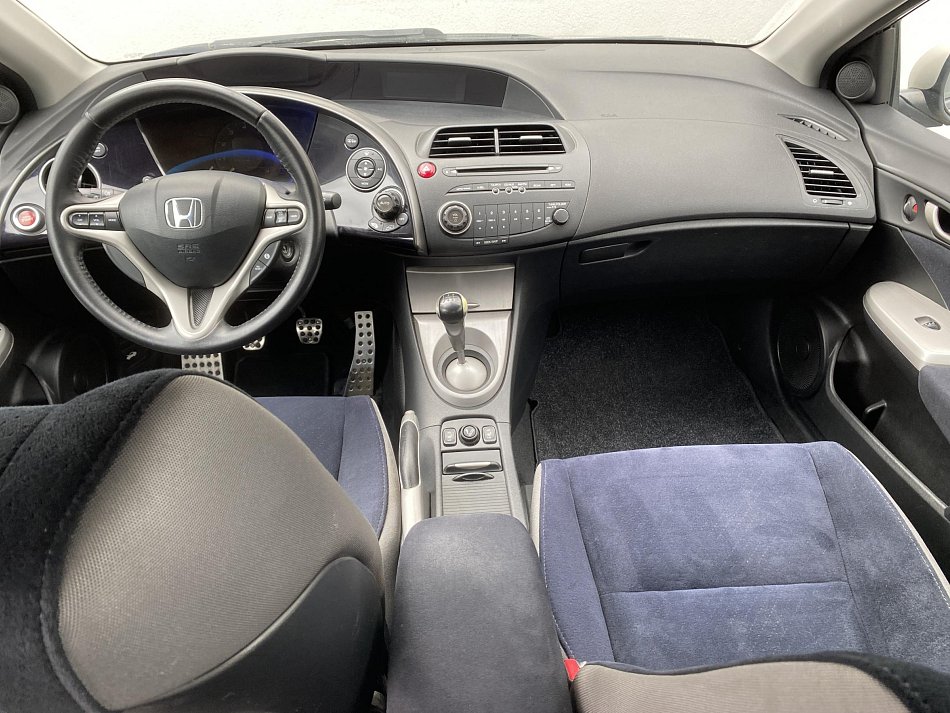 Honda Civic 1.8i 
