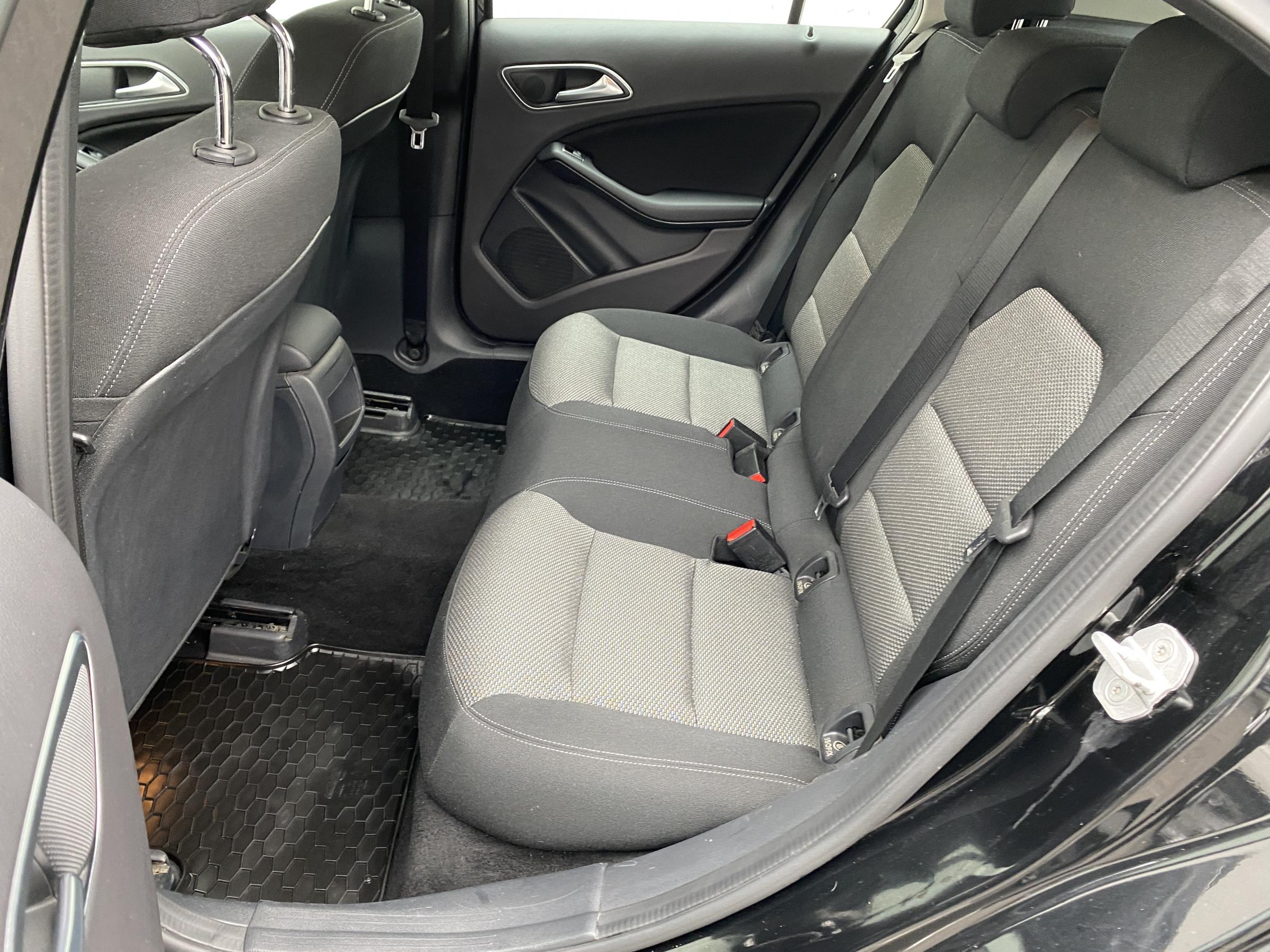 Mercedes-Benz Třída A, 2017 - pohled č. 10