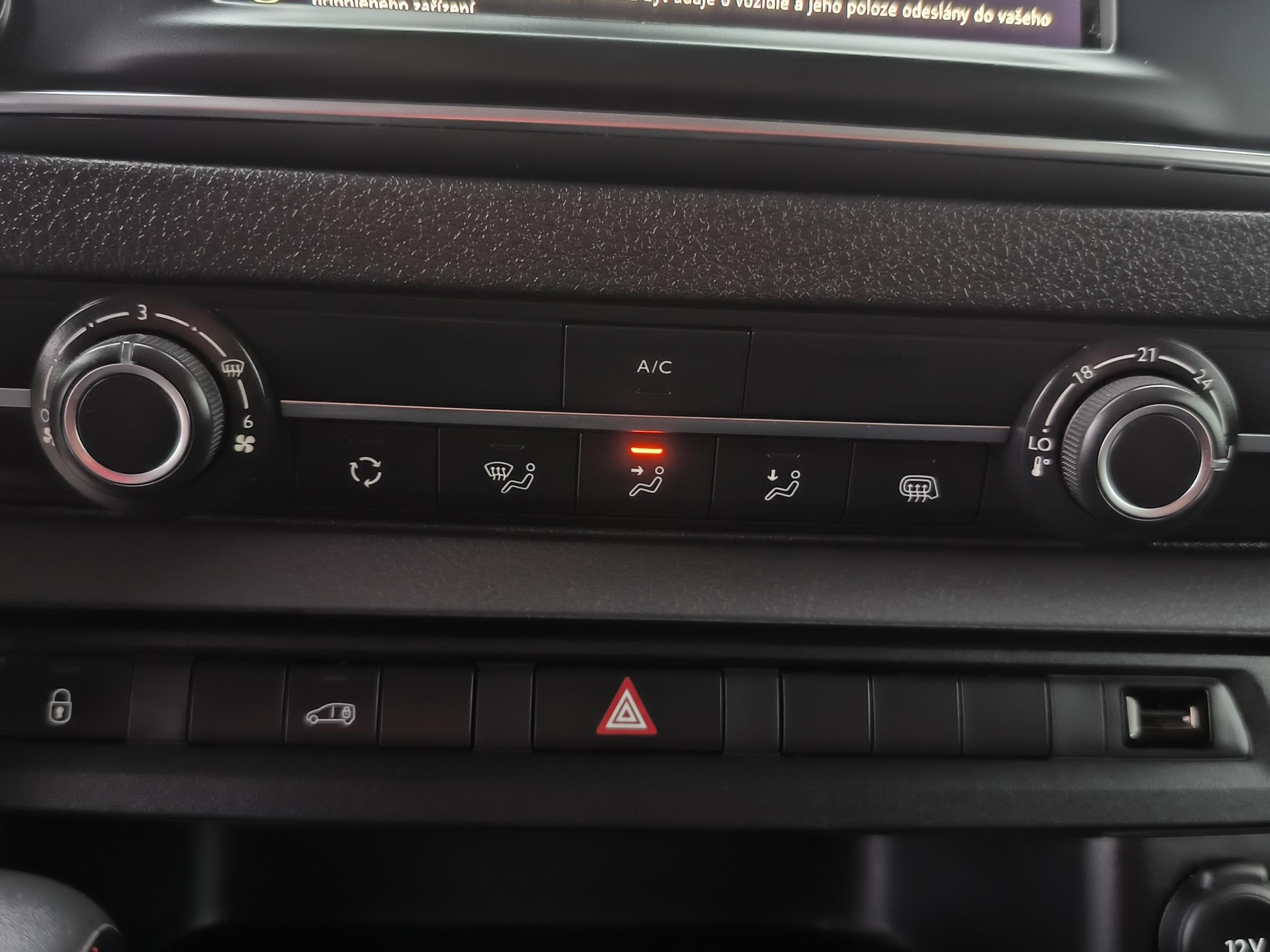 Opel Vivaro, 2021 - pohled č. 16