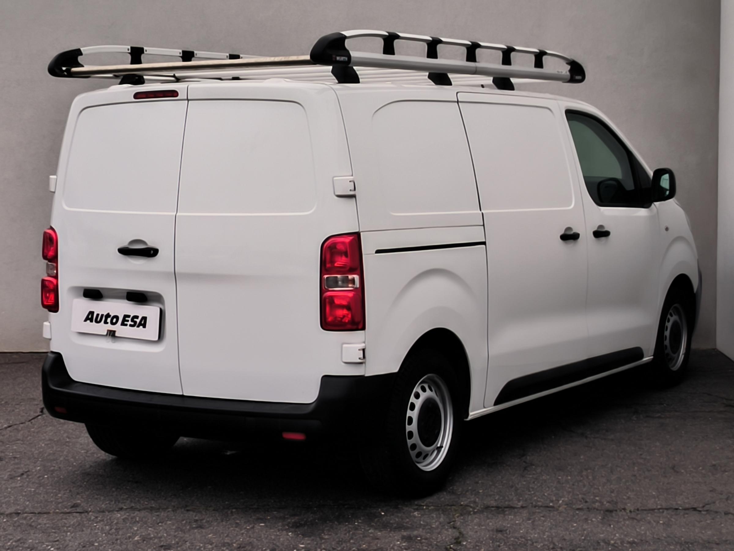 Opel Vivaro, 2021 - pohled č. 4