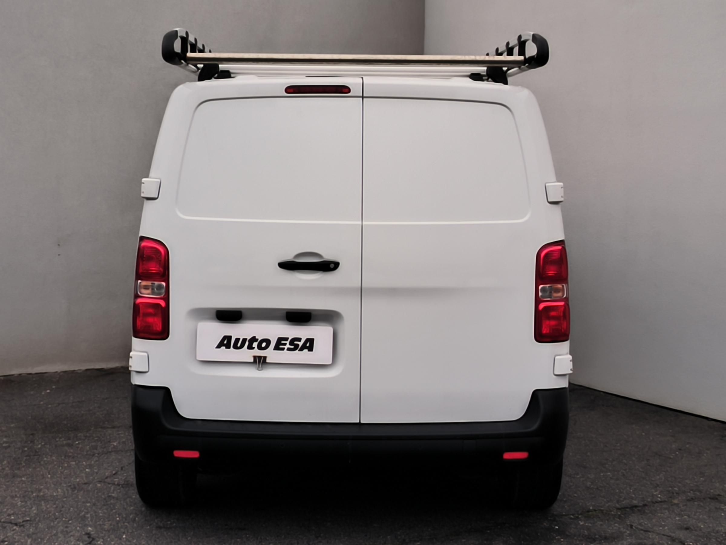 Opel Vivaro, 2021 - pohled č. 5