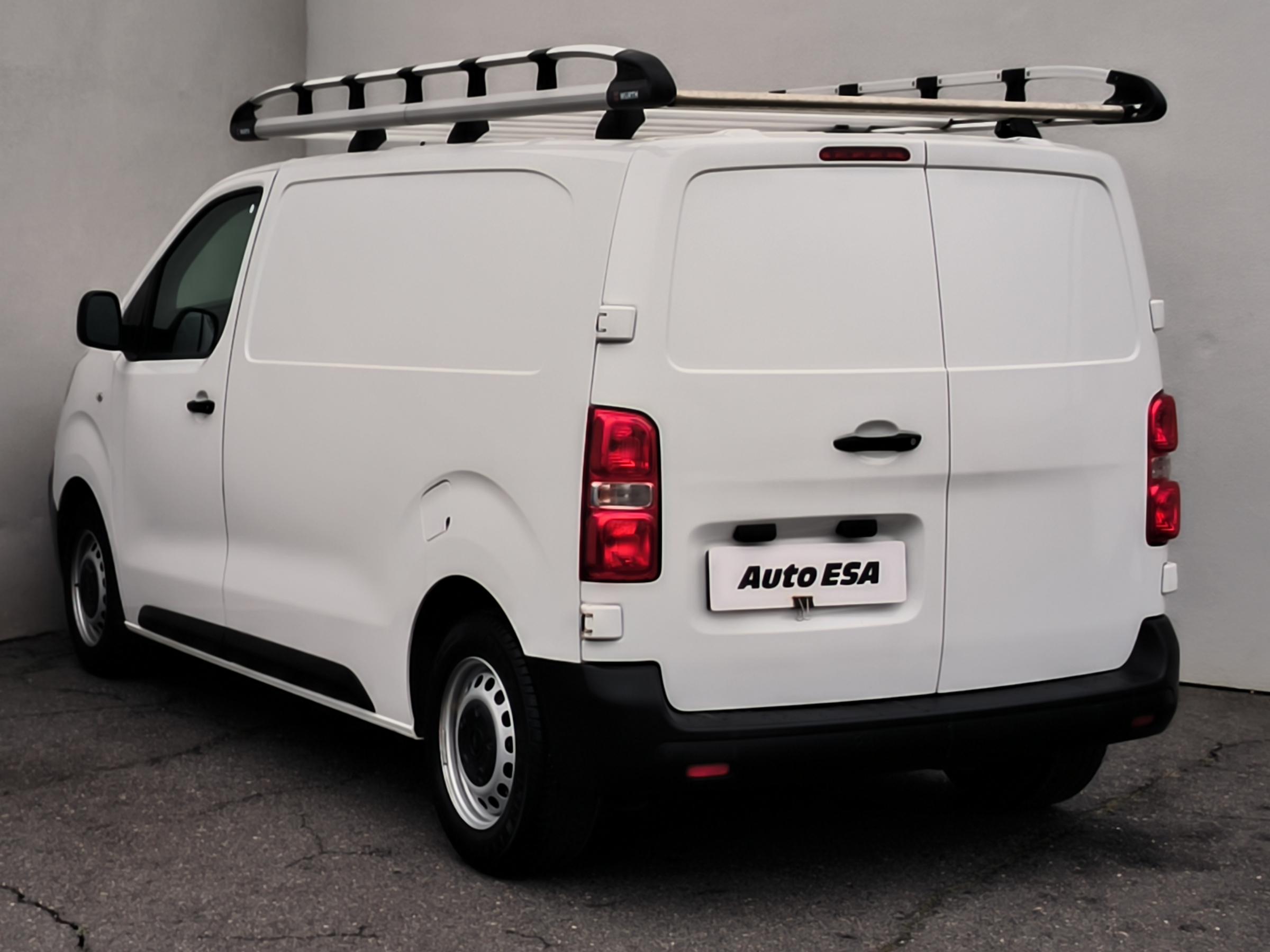 Opel Vivaro, 2021 - pohled č. 6