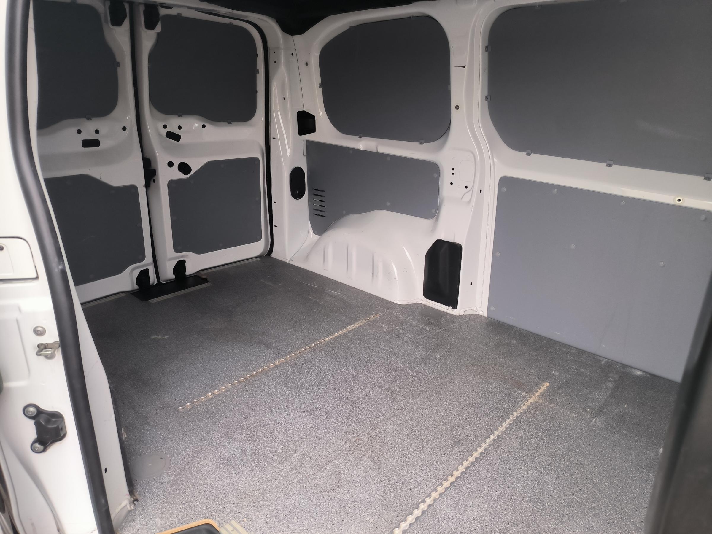 Opel Vivaro, 2021 - pohled č. 9