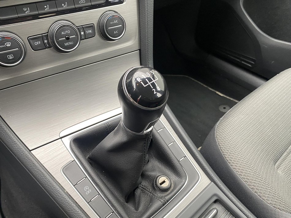 Volkswagen Golf 1.6 TDI 