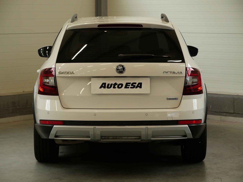 Škoda Octavia III 2.0TDi Scout 4x4