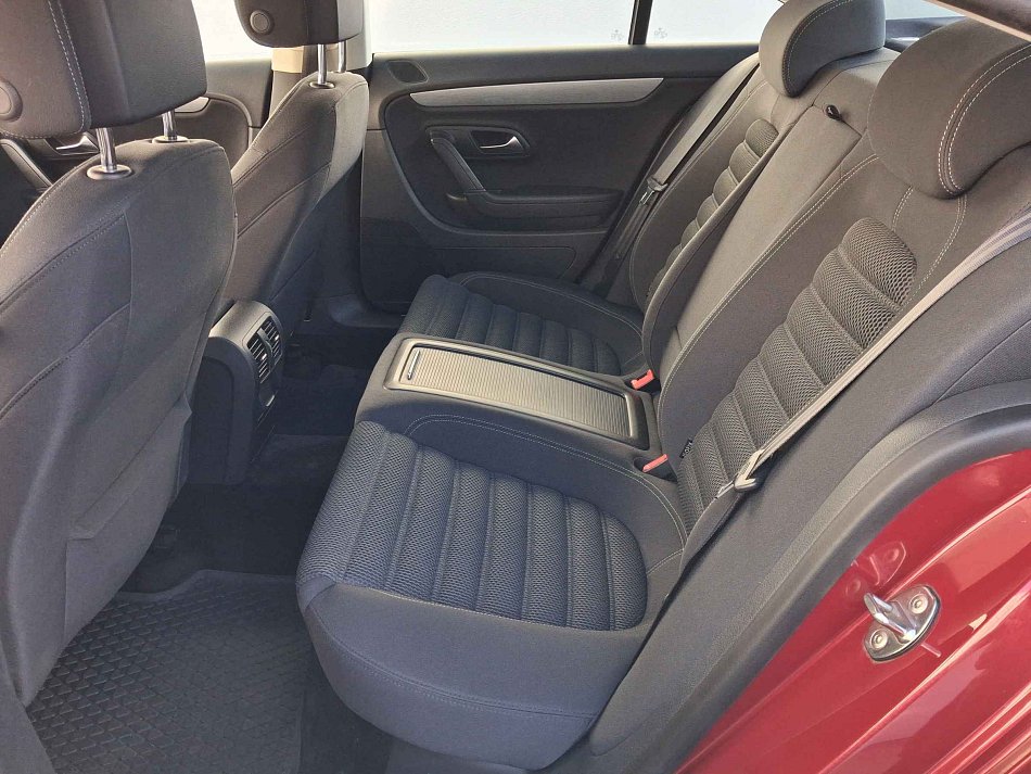 Volkswagen CC 2.0 TDi 