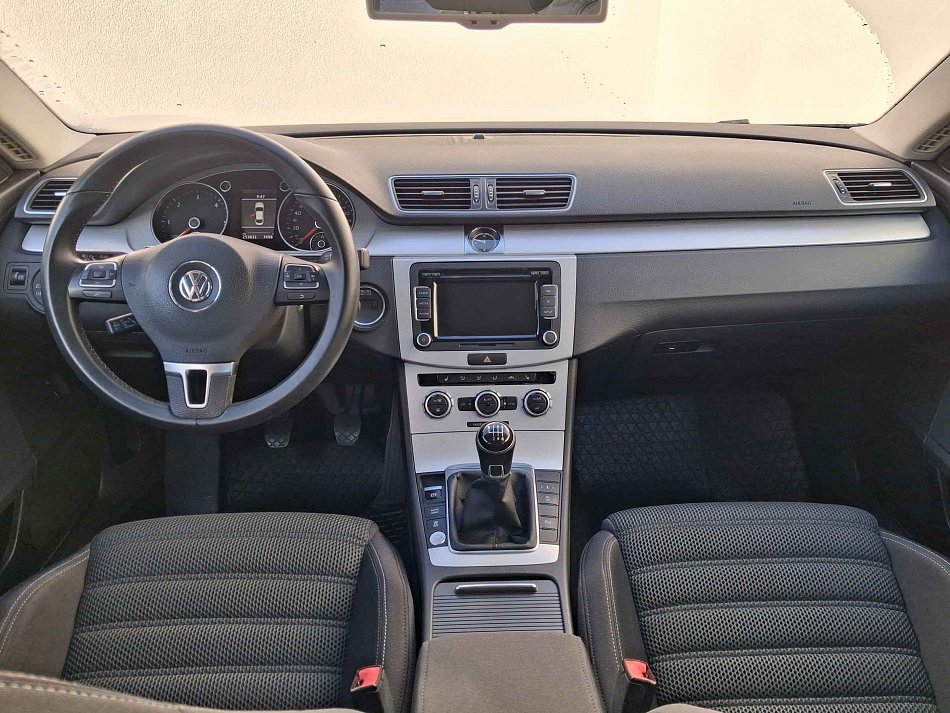 Volkswagen CC 2.0 TDi 