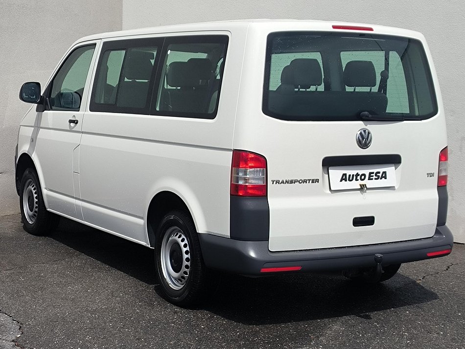 Volkswagen Transporter 2.0TDi  9míst