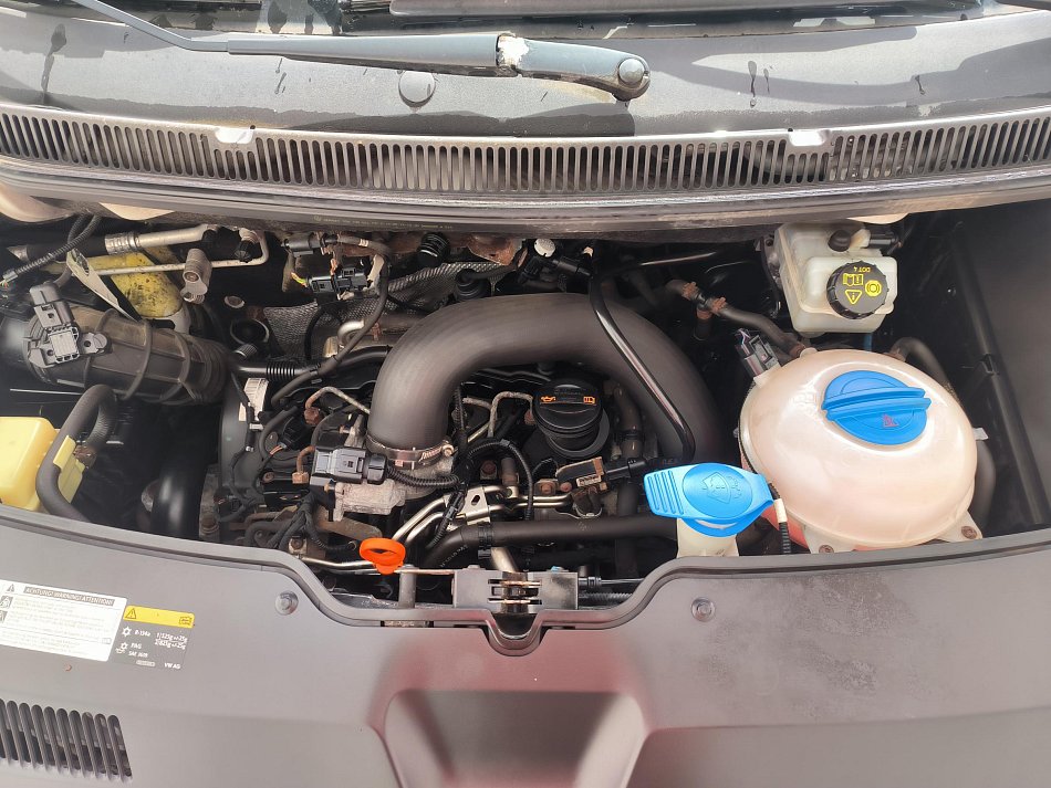 Volkswagen Transporter 2.0TDi  9míst