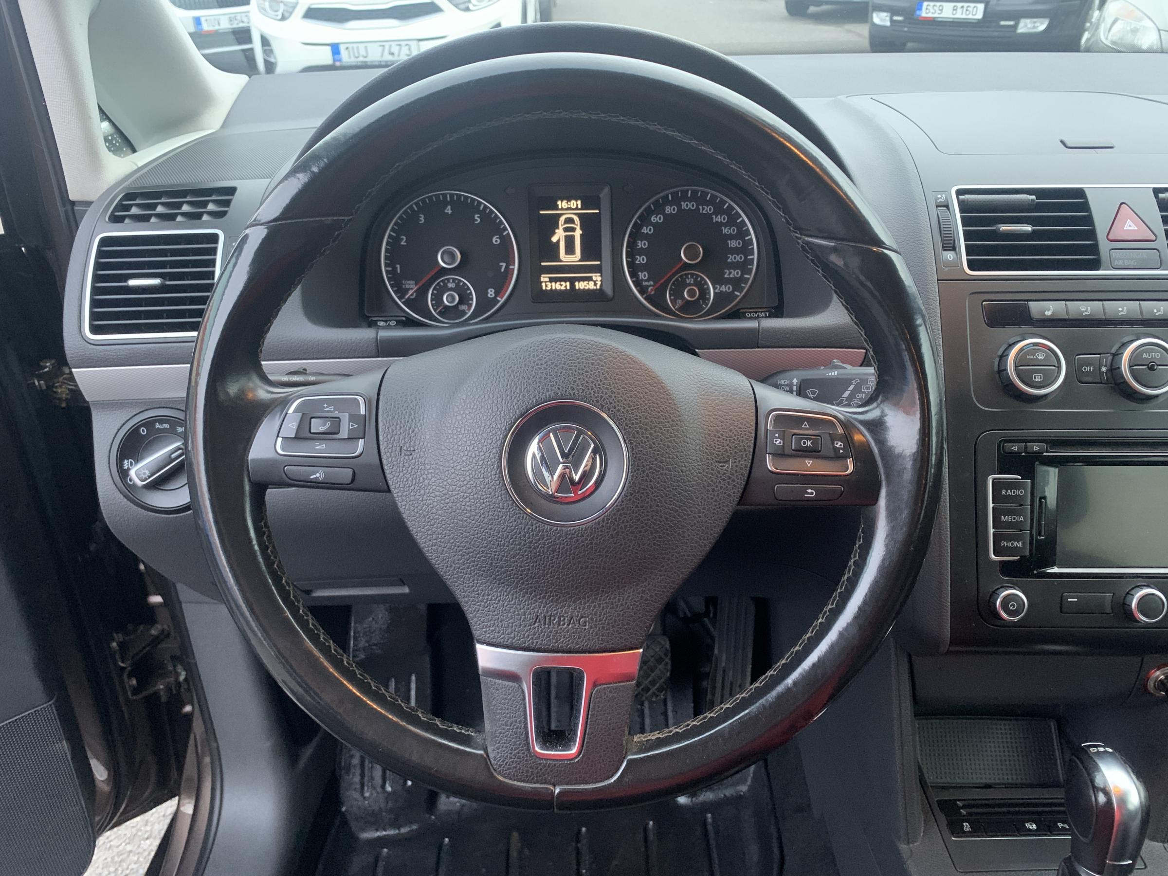 Volkswagen Touran, 2013 - pohled č. 13
