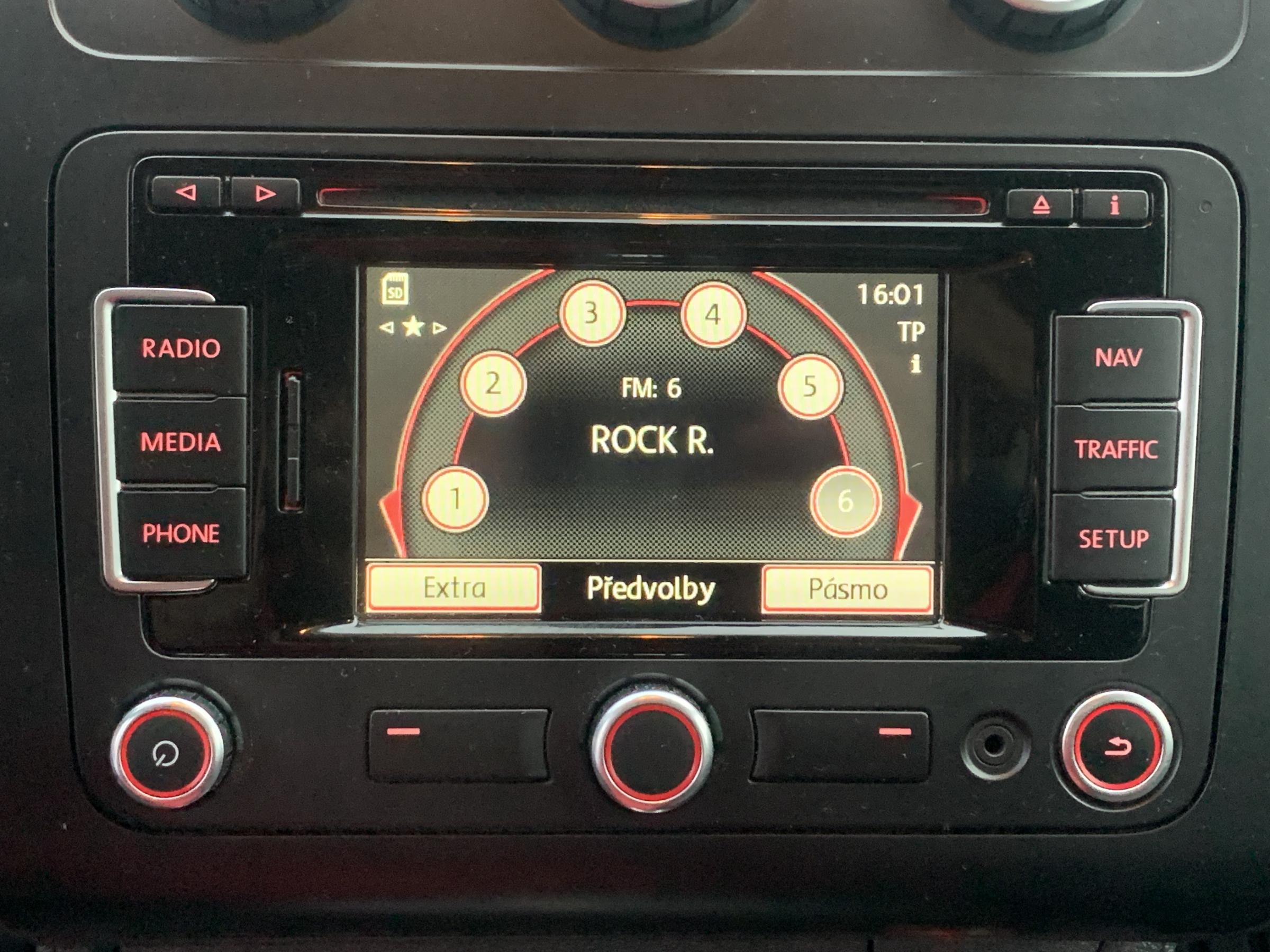 Volkswagen Touran, 2013 - pohled č. 15