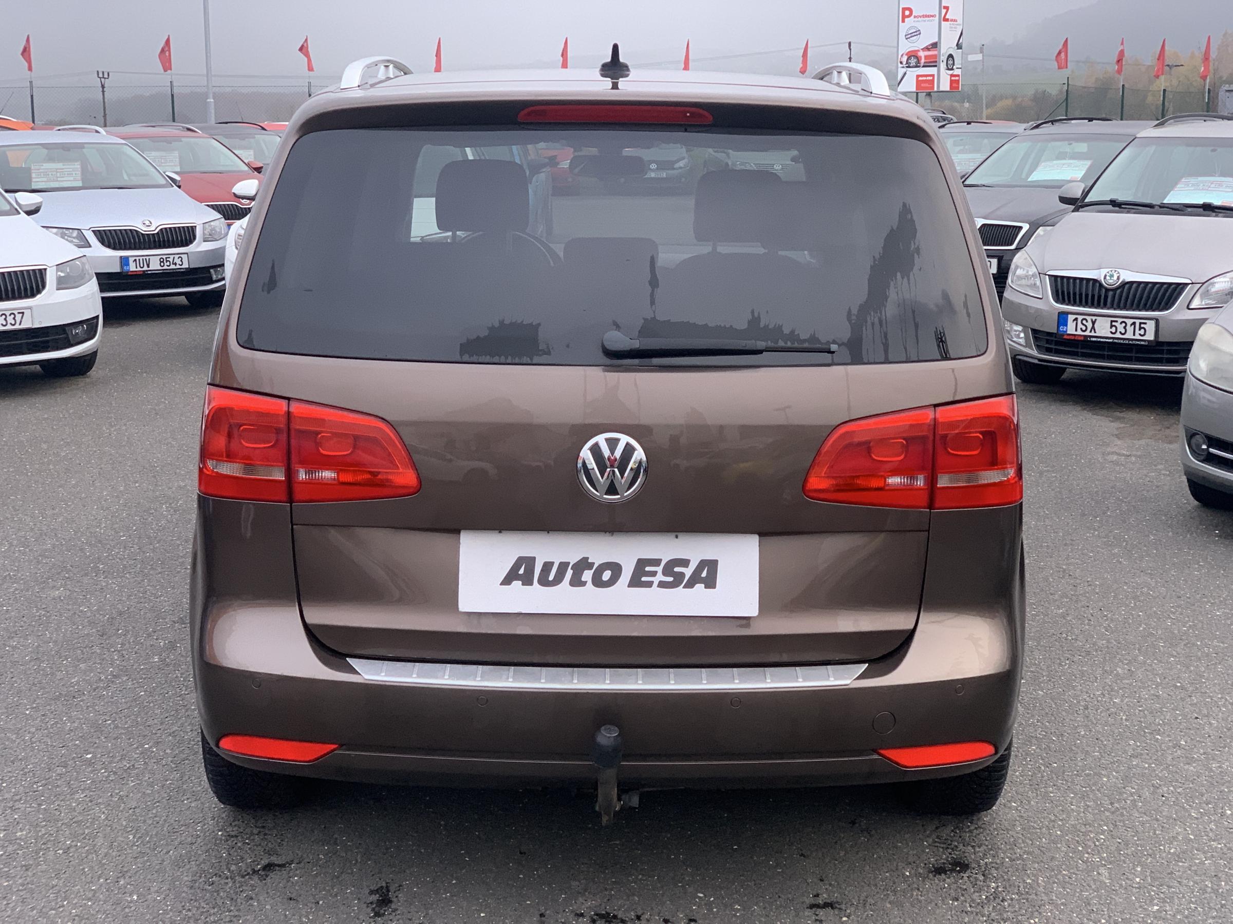 Volkswagen Touran, 2013 - pohled č. 5