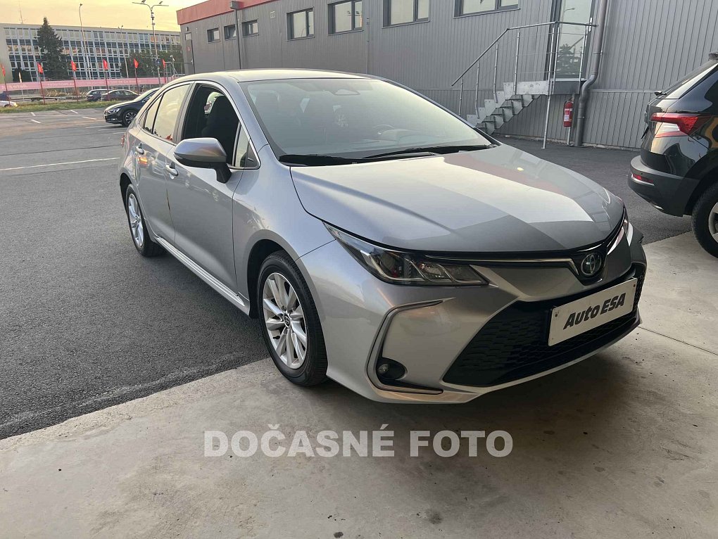 Toyota Corolla 1.5 VVT-i 