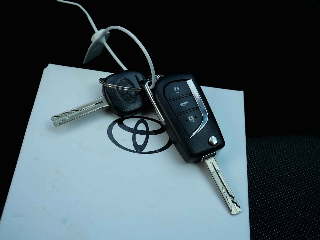 Toyota Corolla 1.5 VVT-i 