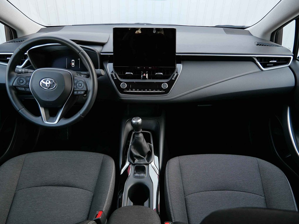 Toyota Corolla 1.5 VVT-i 