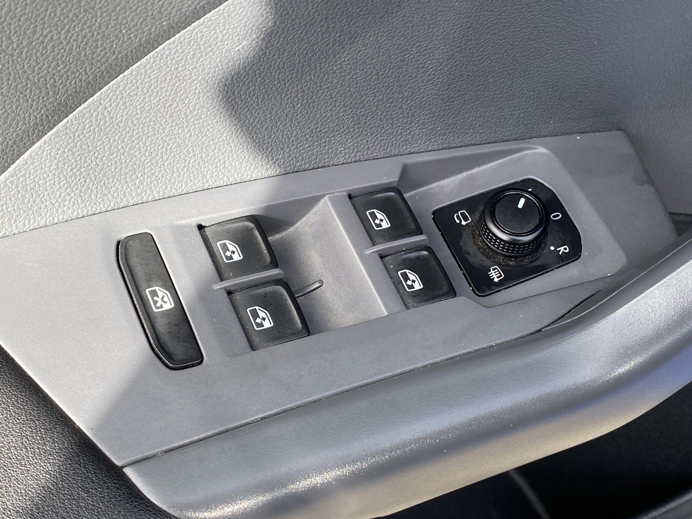 Volkswagen T-Cross, 2020 - pohled č. 12