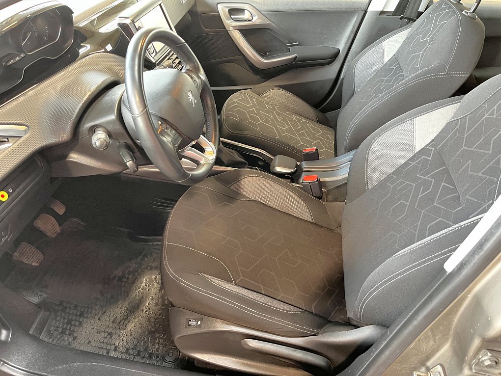 Peugeot 2008 1.2PT 