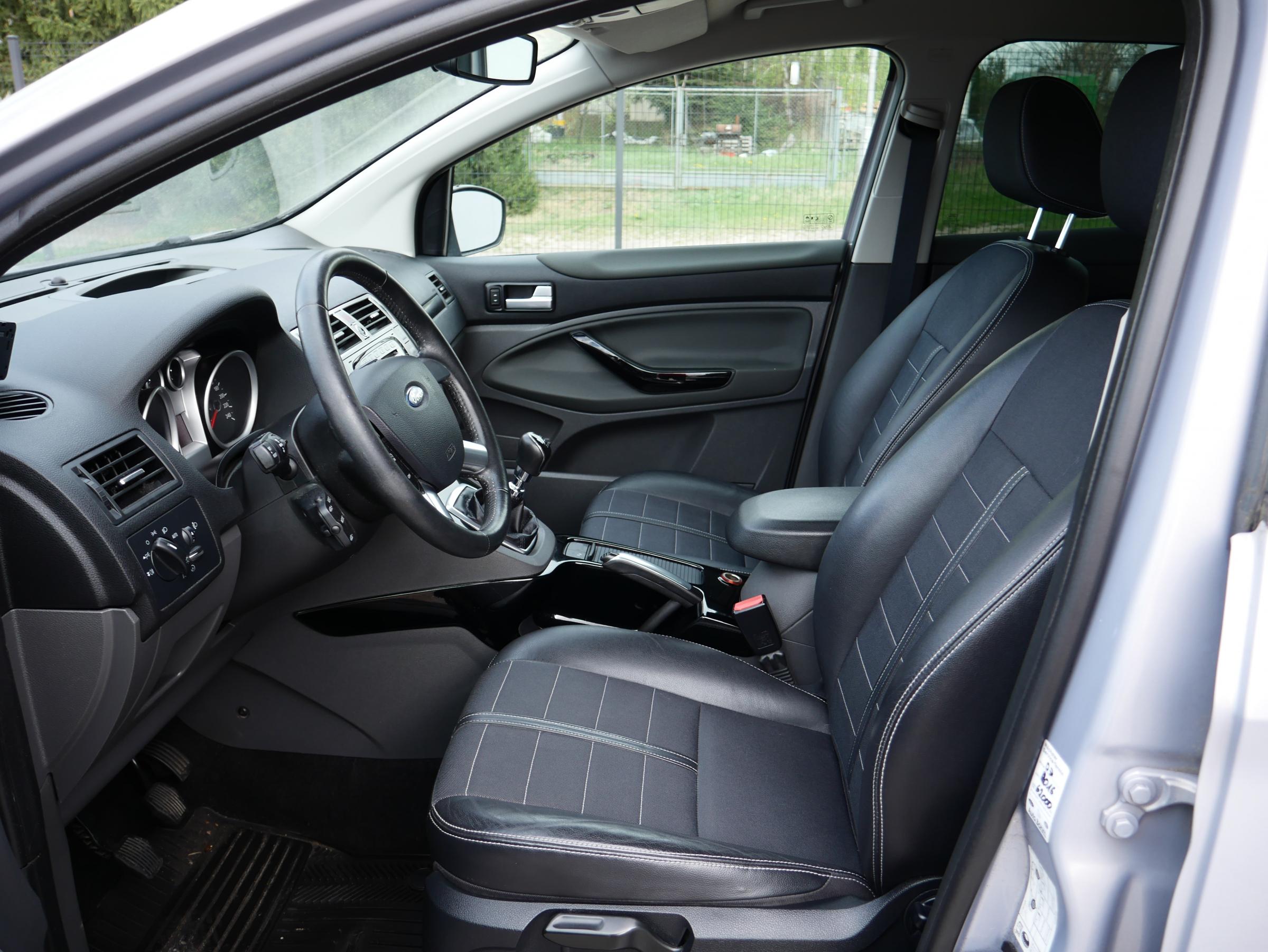 Ford Kuga, 2011 - pohled č. 15