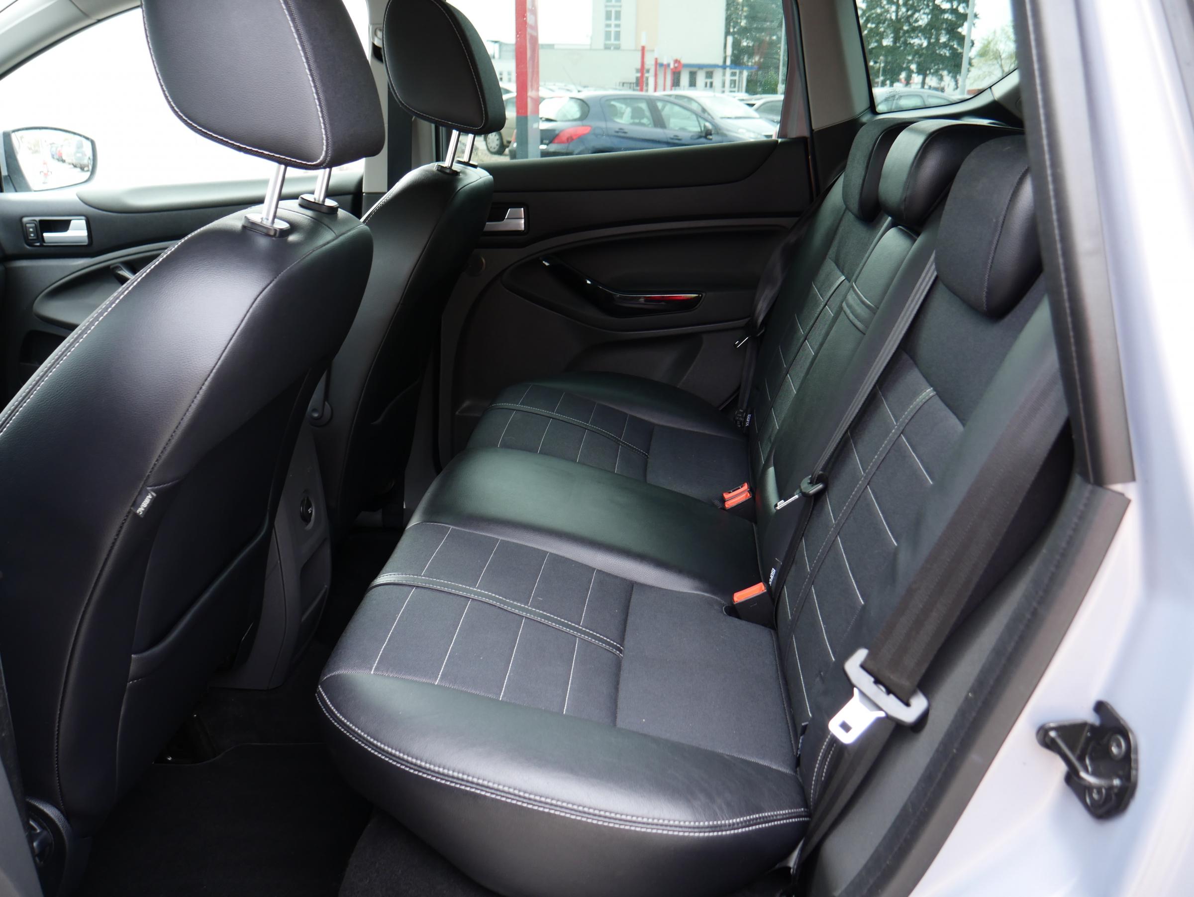 Ford Kuga, 2011 - pohled č. 18