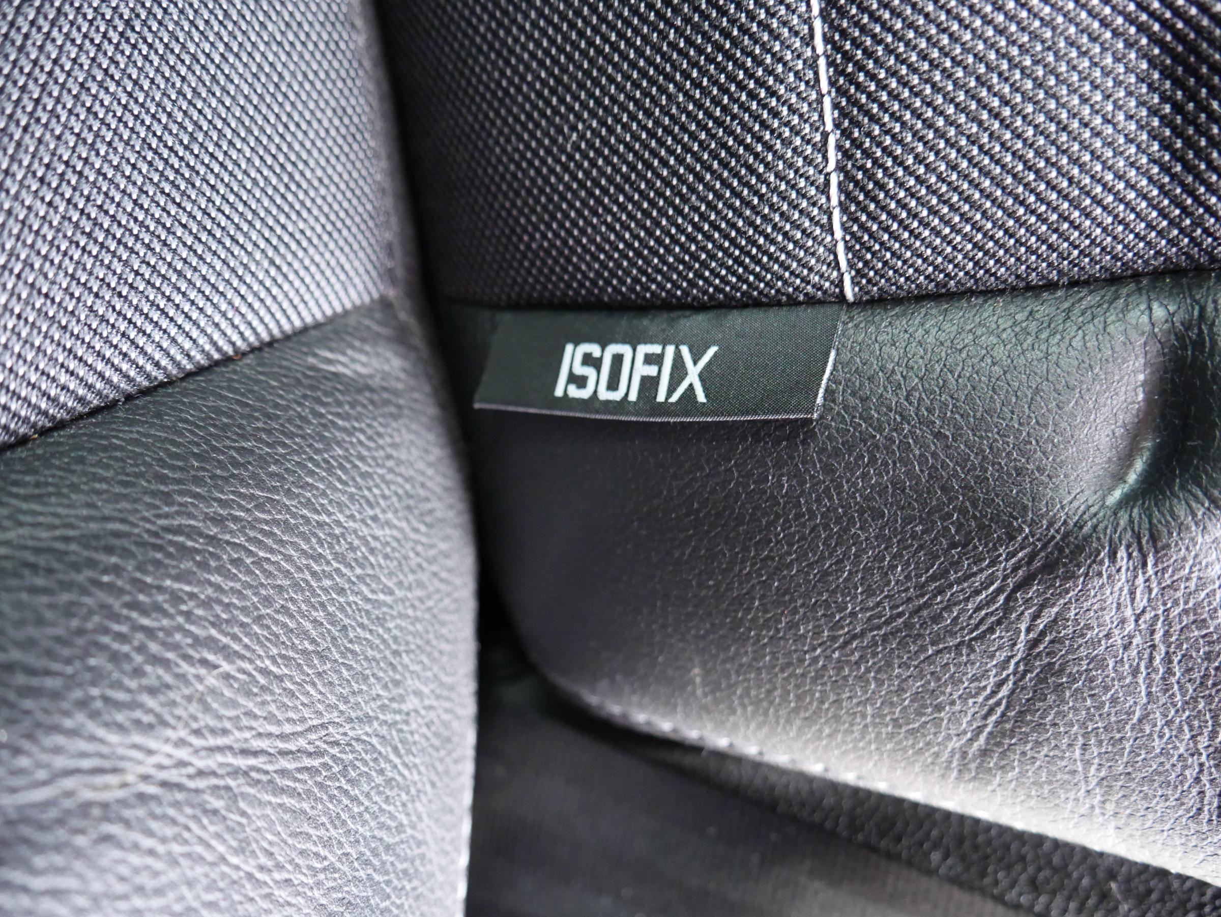 Ford Kuga, 2011 - pohled č. 19