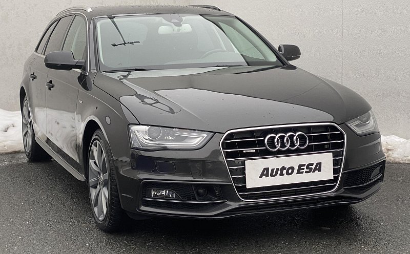 Audi A4 3.0 TDi S-line Quattro