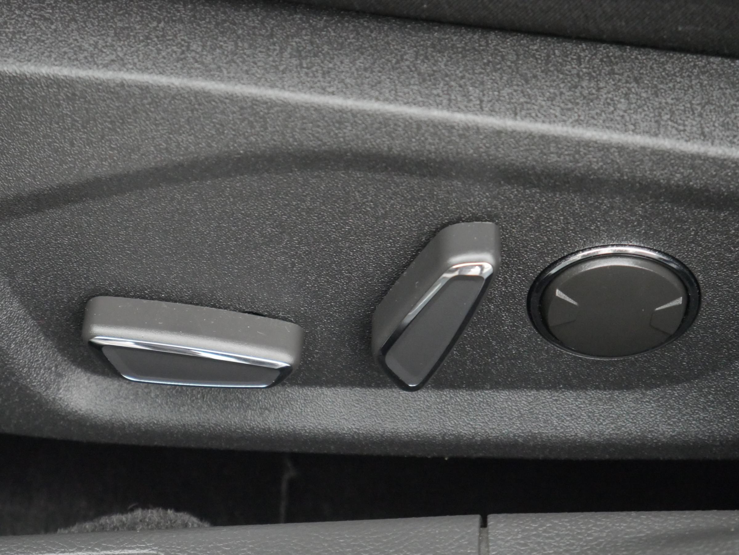 Ford Mondeo, 2016 - pohled č. 25