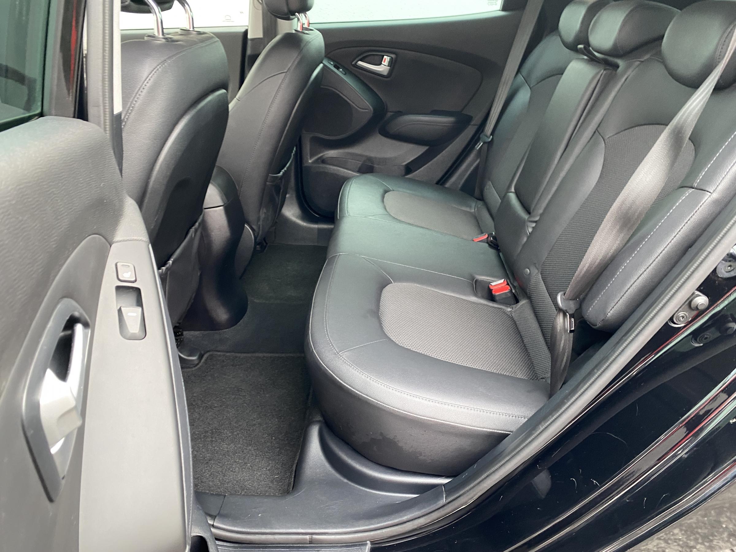 Hyundai ix35, 2015 - pohled č. 10