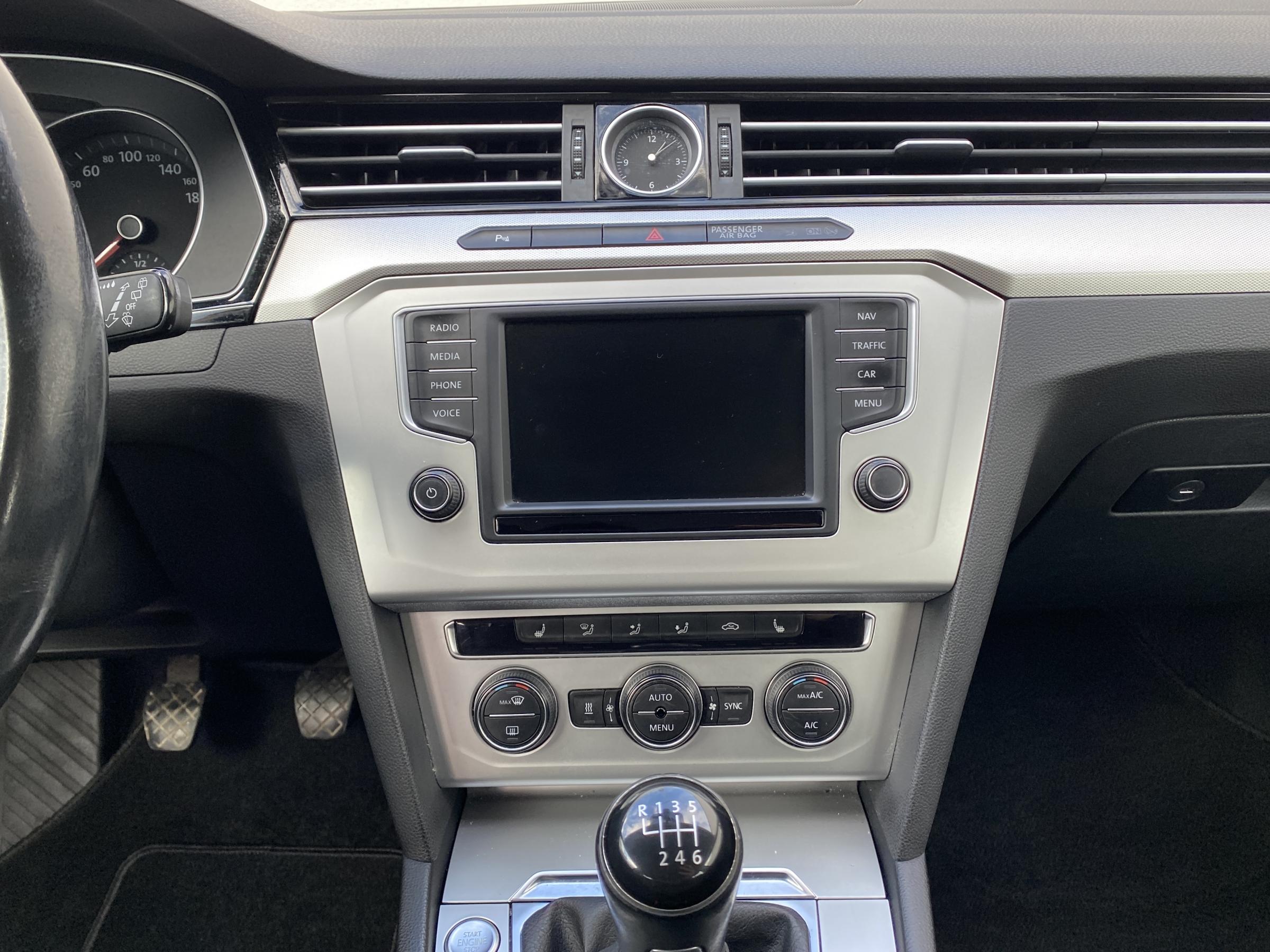 Volkswagen Passat, 2015 - pohled č. 12