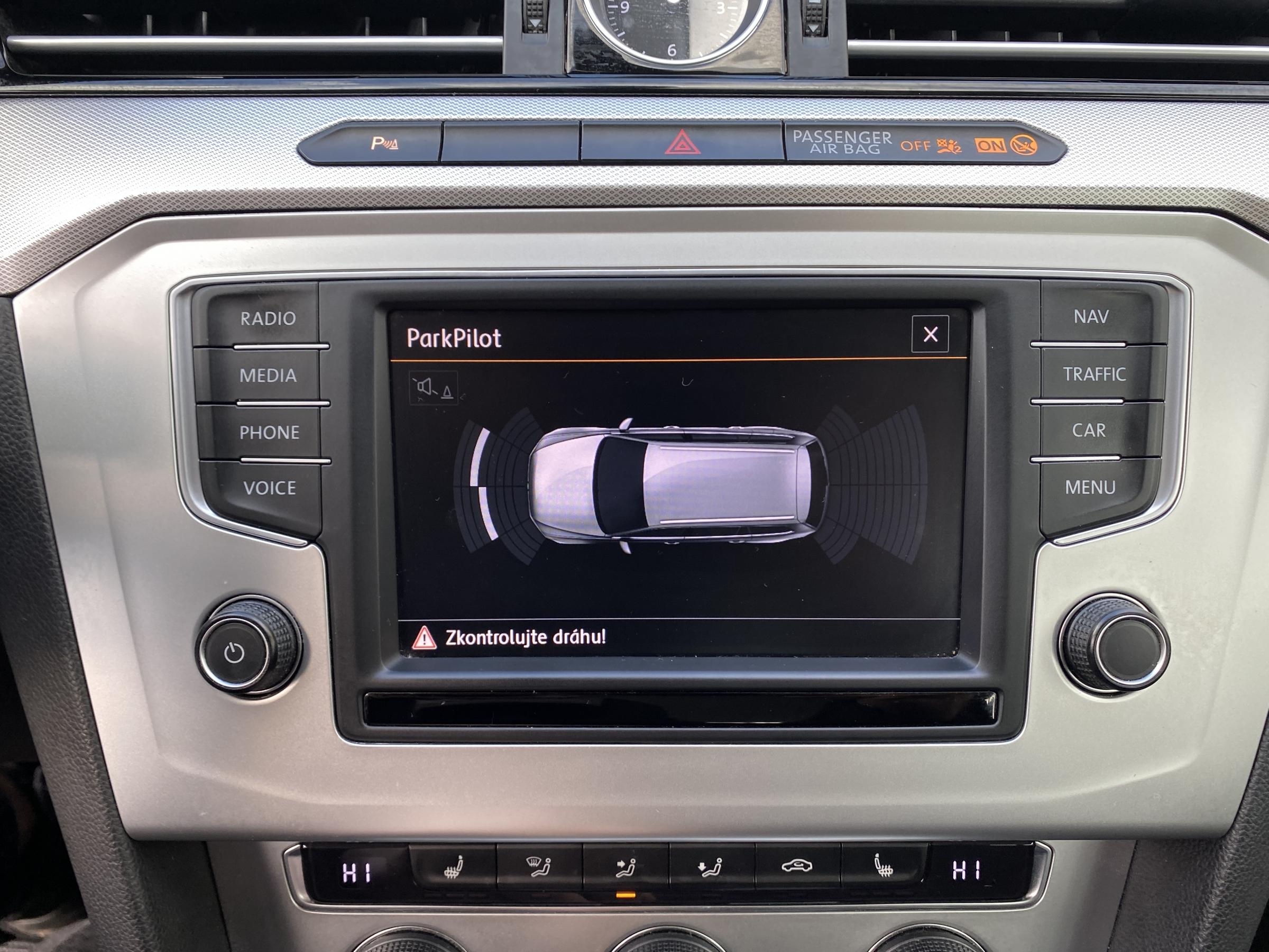 Volkswagen Passat, 2015 - pohled č. 16