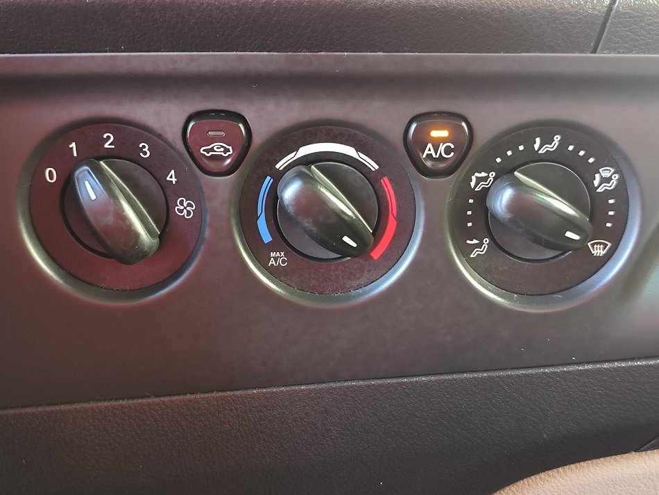 Ford Tourneo Custom 2.2TDCi Trend 8míst