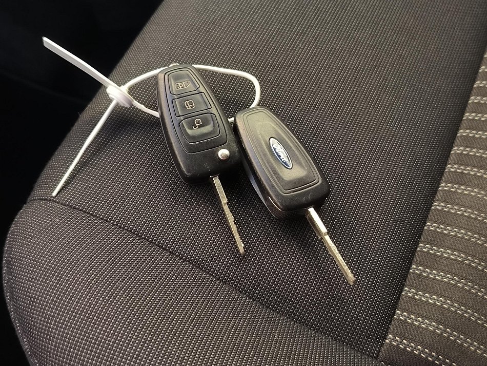 Ford Tourneo Custom 2.2TDCi Trend 8míst