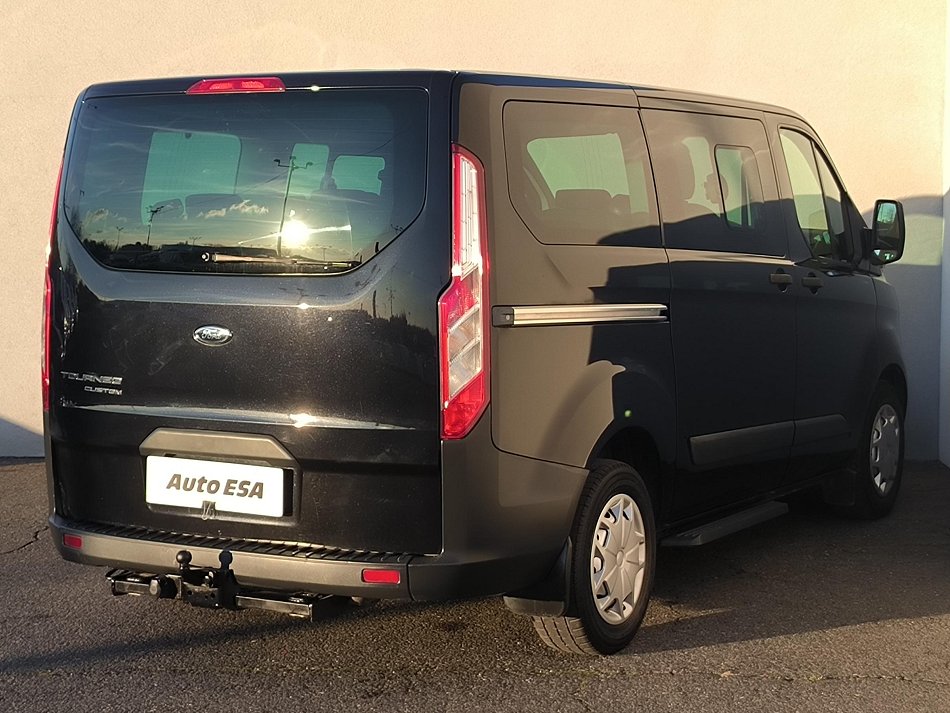 Ford Tourneo Custom 2.2TDCi Trend 8míst