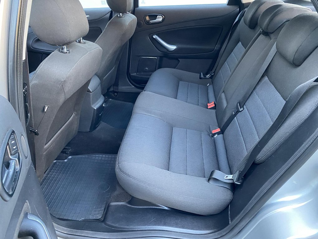 Ford Mondeo 1.8 TDCi 