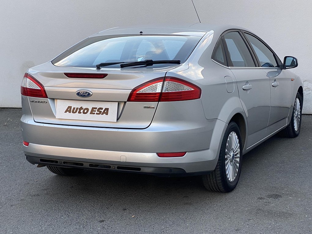 Ford Mondeo 1.8 TDCi 