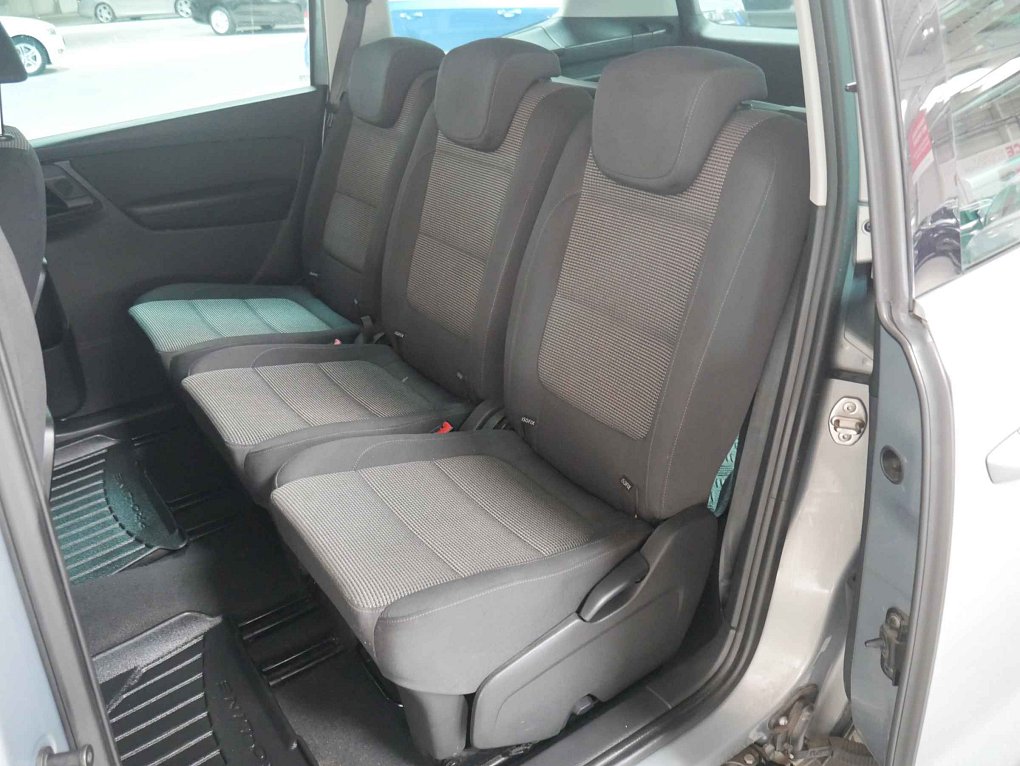 Volkswagen Sharan 2.0 TDi 