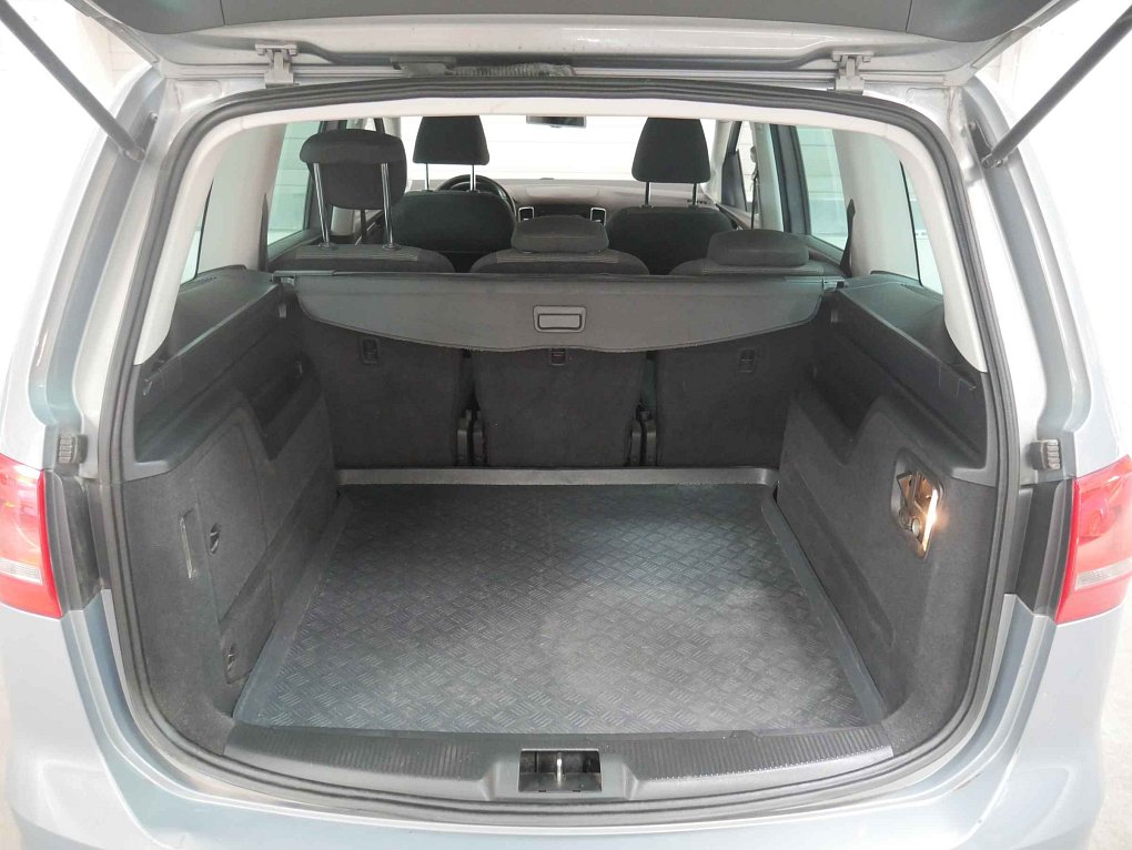 Volkswagen Sharan 2.0 TDi 