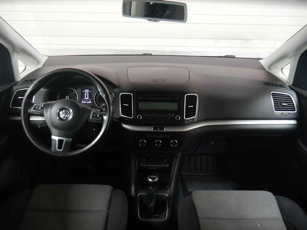 Volkswagen Sharan 2.0 TDi 