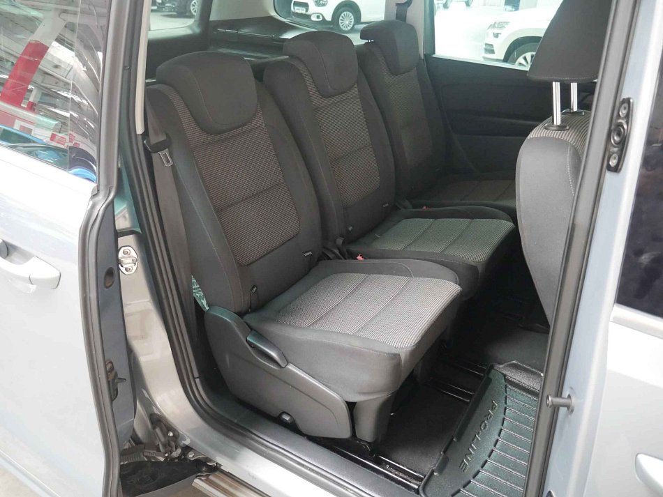Volkswagen Sharan 2.0 TDi 