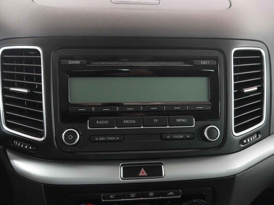 Volkswagen Sharan 2.0 TDi 