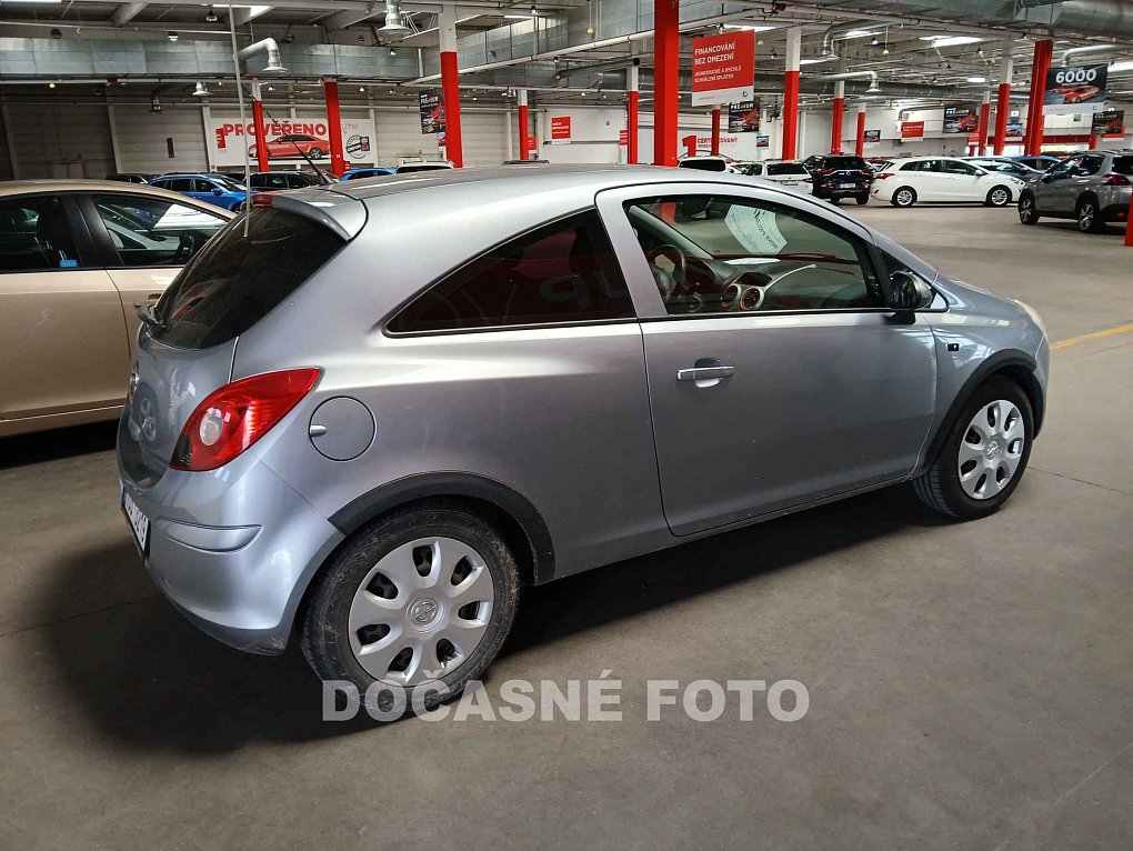 Opel Corsa 1.0i 