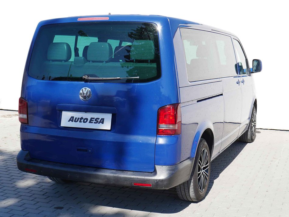 Volkswagen Transporter 2.5TDI  L2 9míst