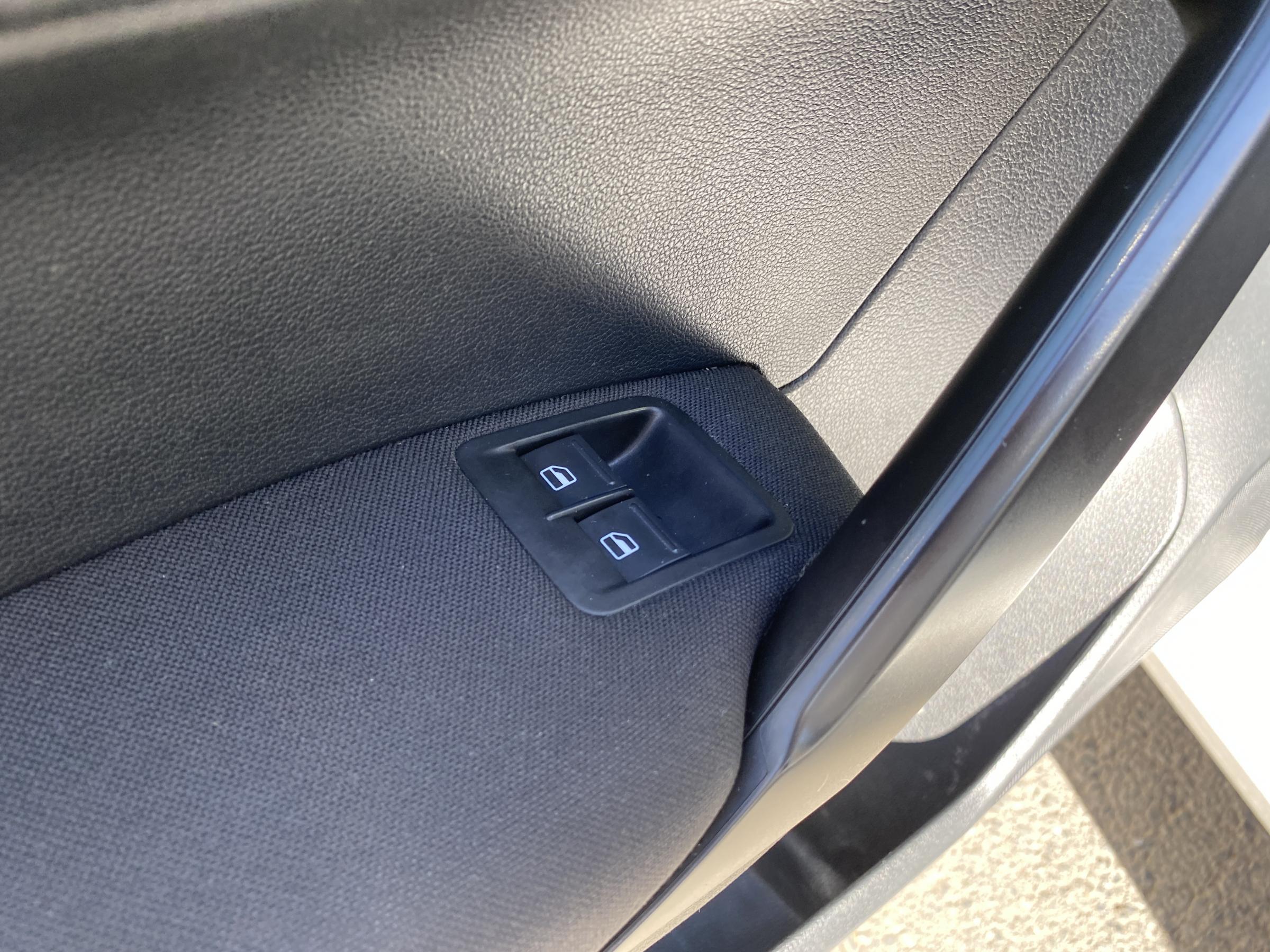 Volkswagen Caddy, 2016 - pohled č. 15