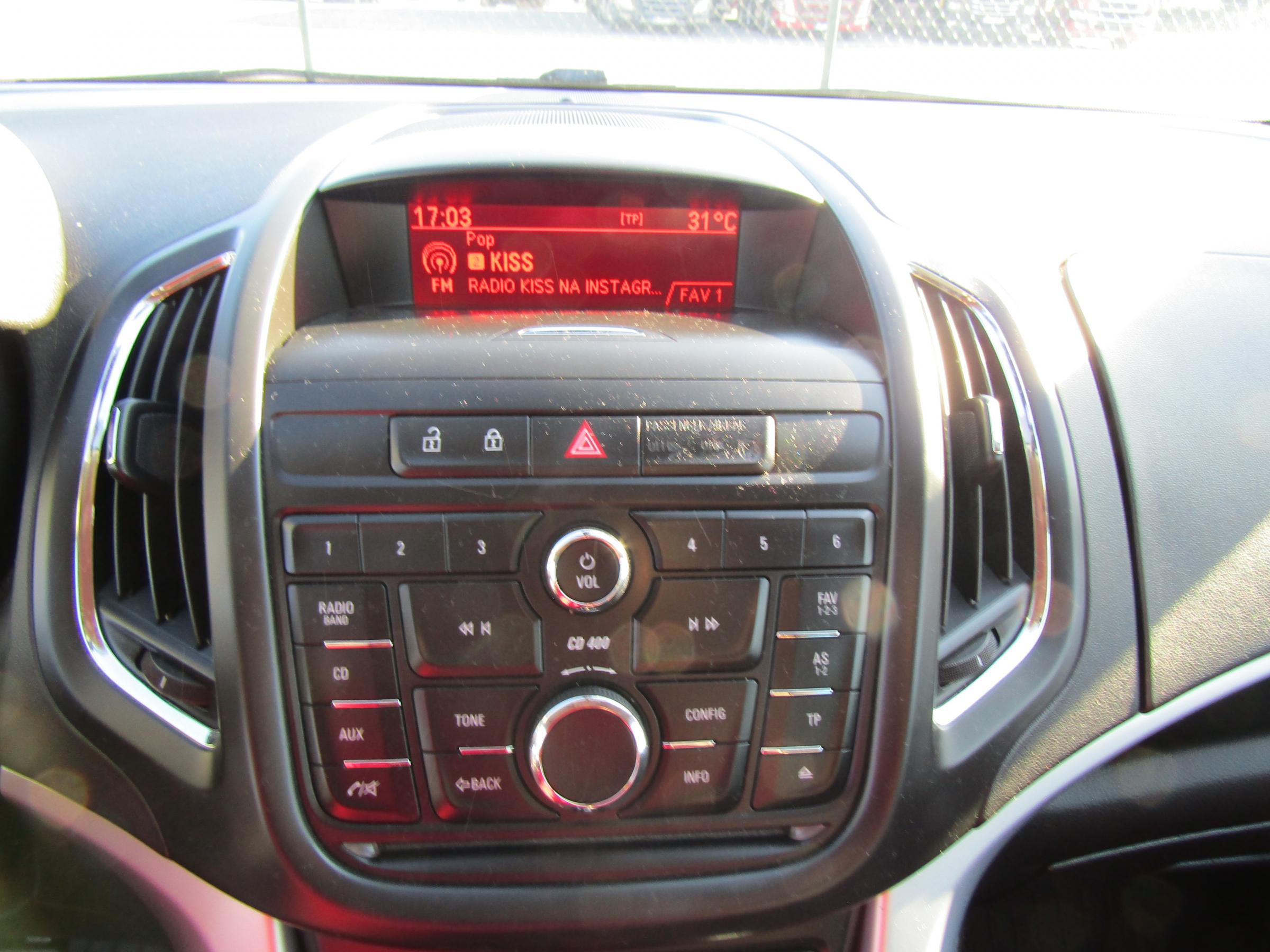 Opel Zafira, 2012 - pohled č. 13