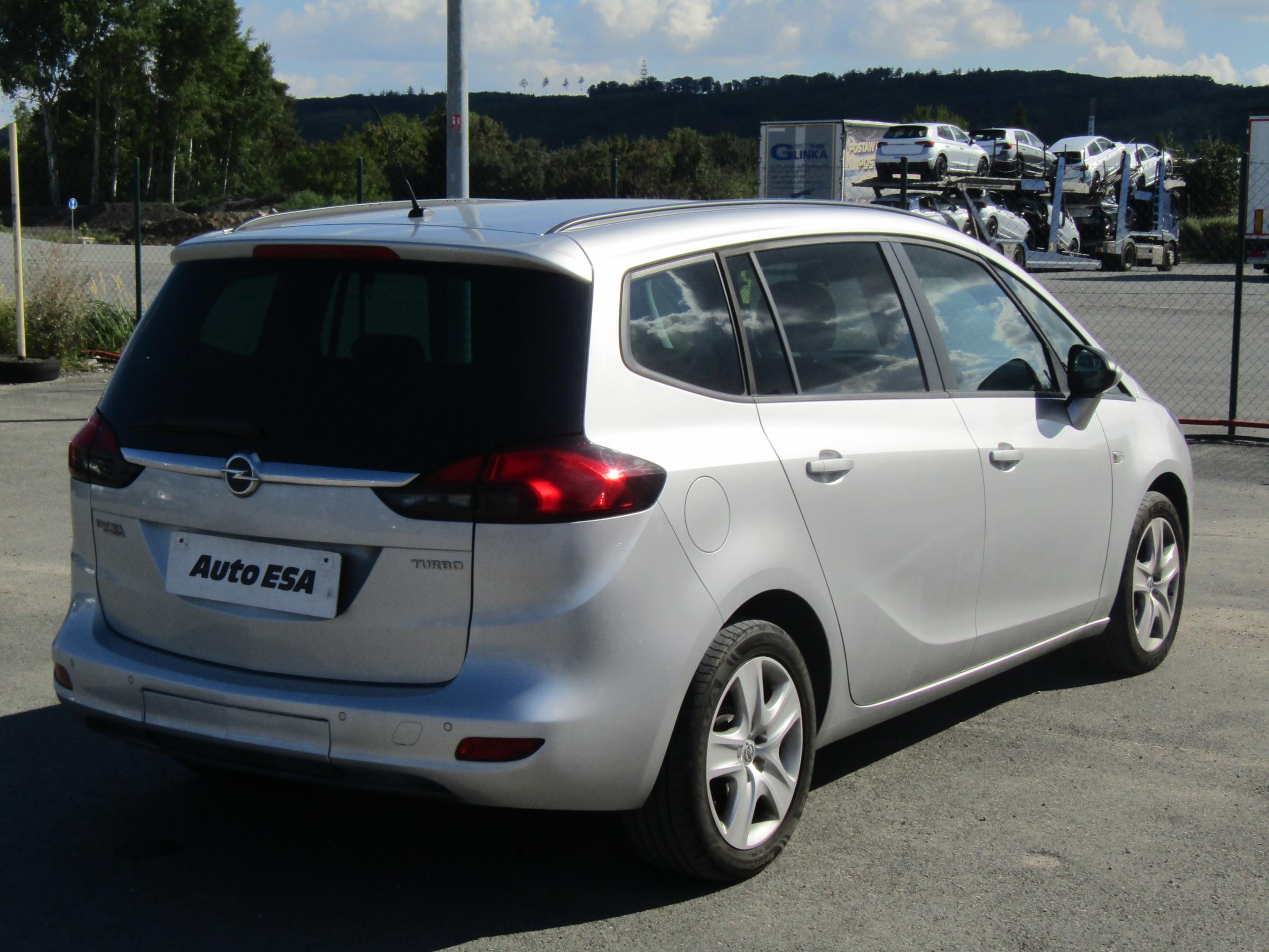 Opel Zafira, 2012 - pohled č. 6