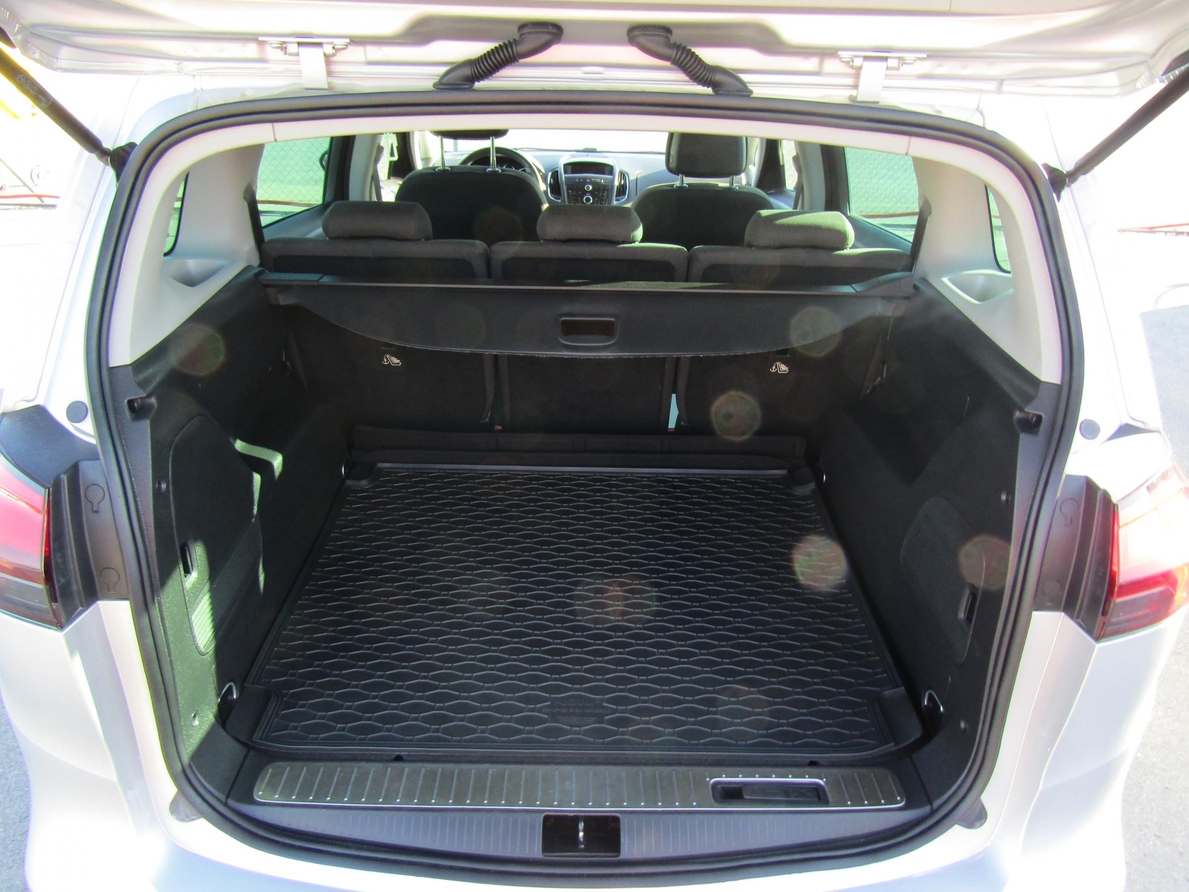 Opel Zafira, 2012 - pohled č. 7