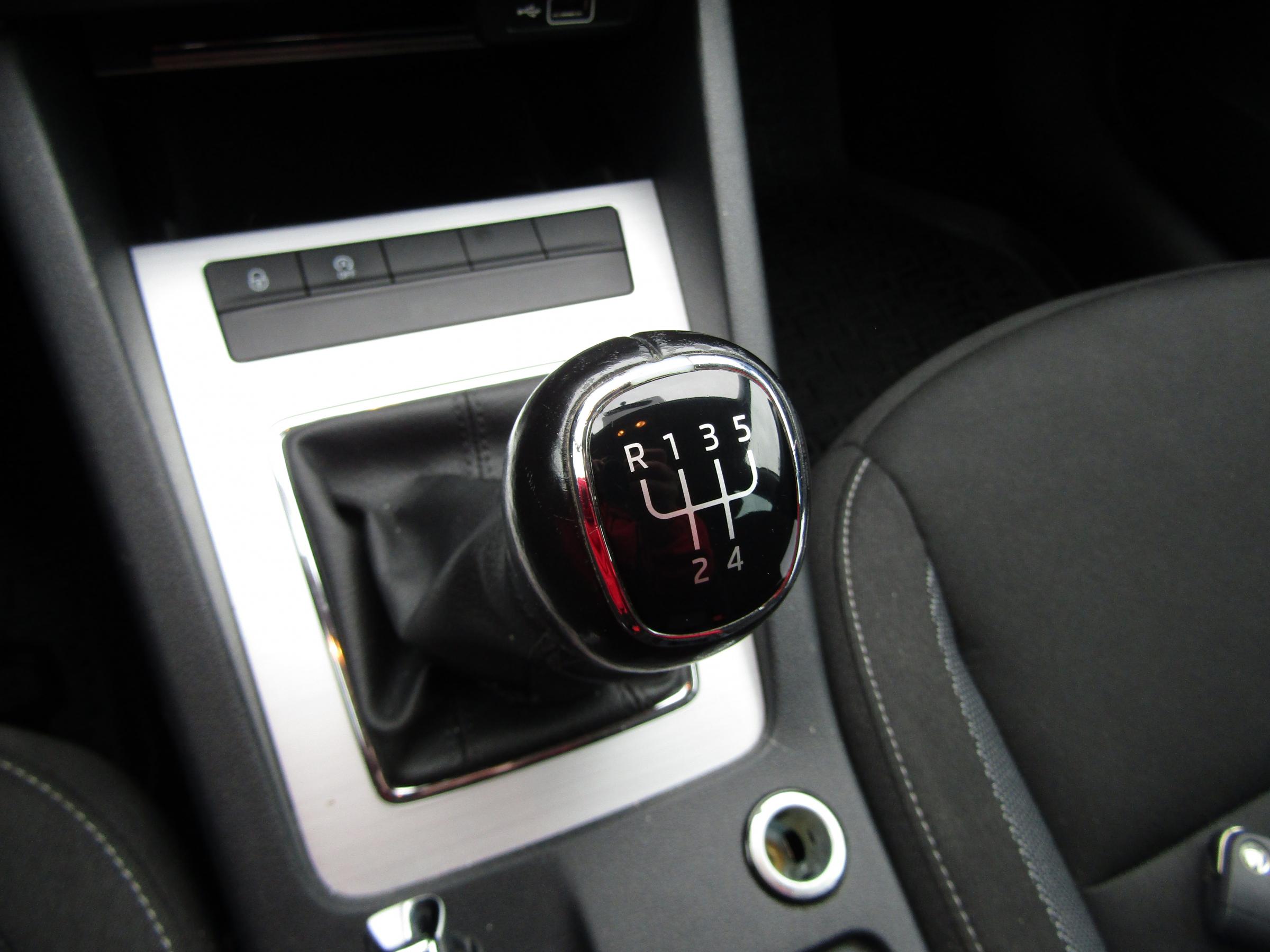 Škoda Octavia III, 2018 - pohled č. 16