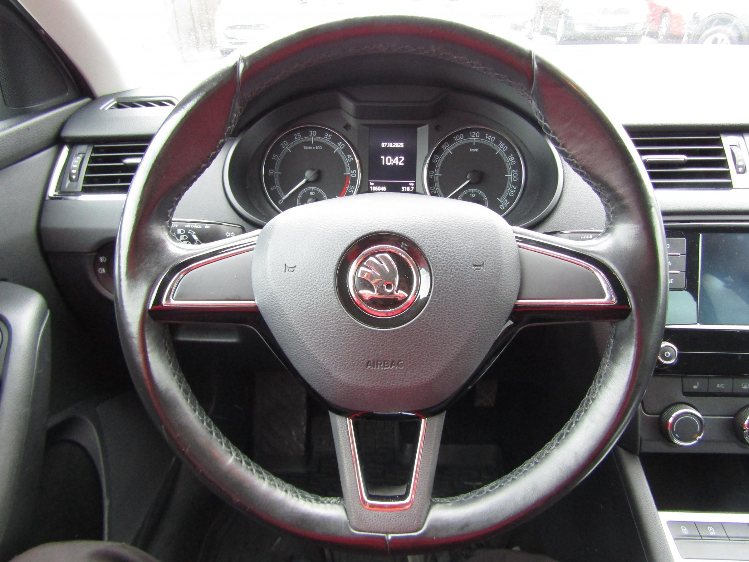 Škoda Octavia III, 2018 - pohled č. 17