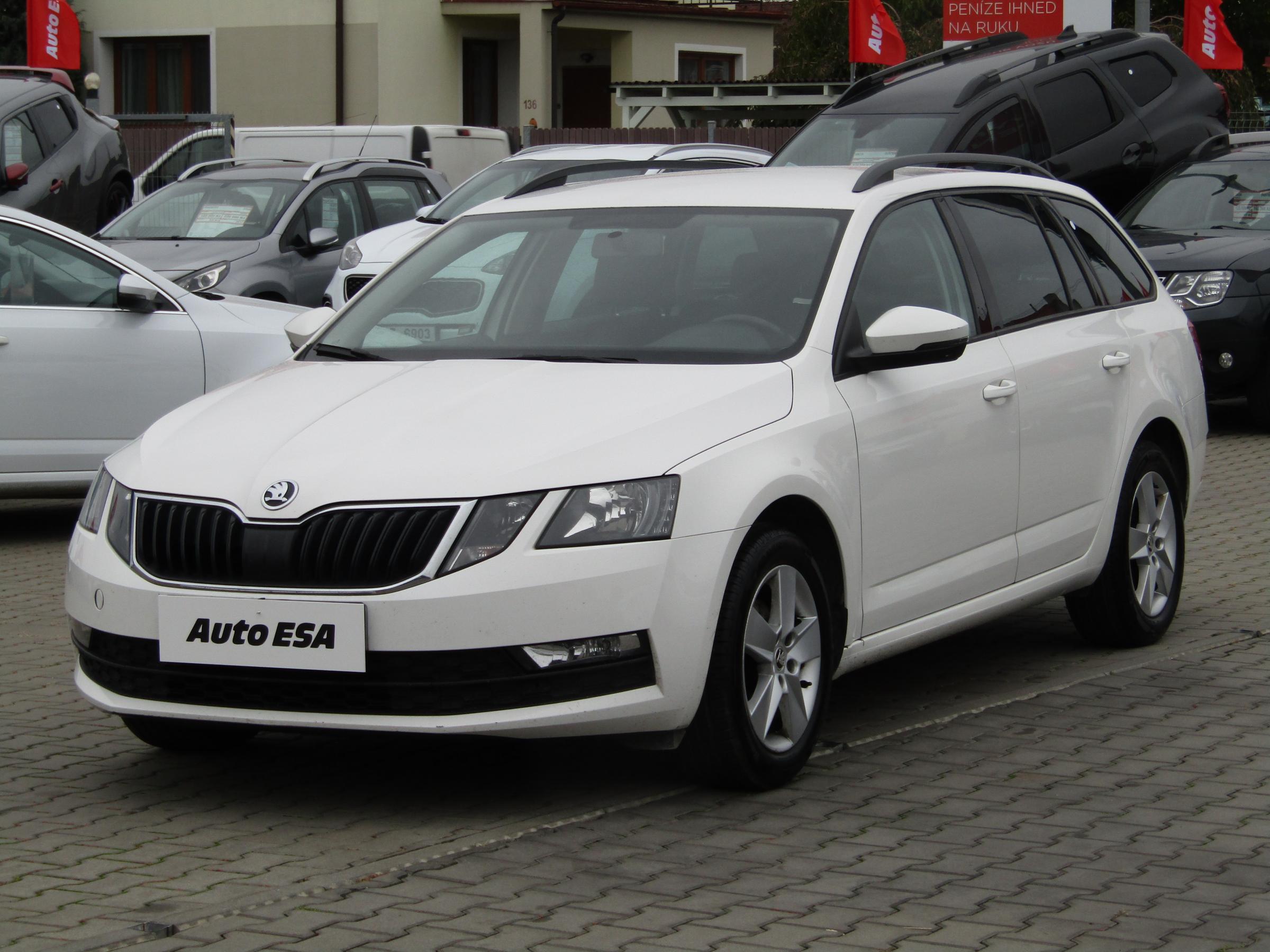 Škoda Octavia III, 2018 - pohled č. 3