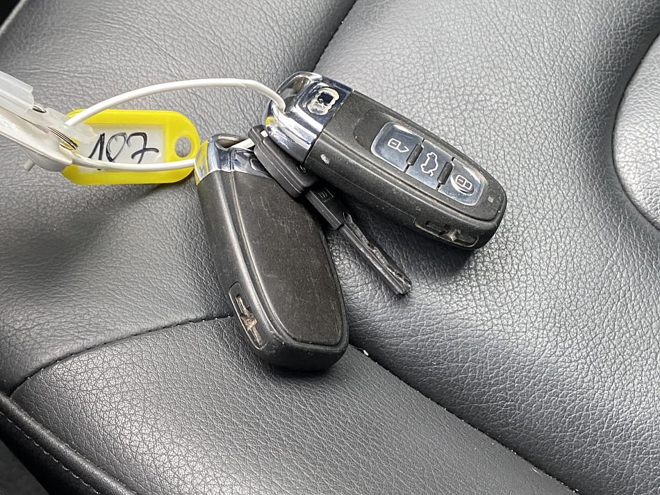 Audi A4 3.0 TDi S-line Quattro