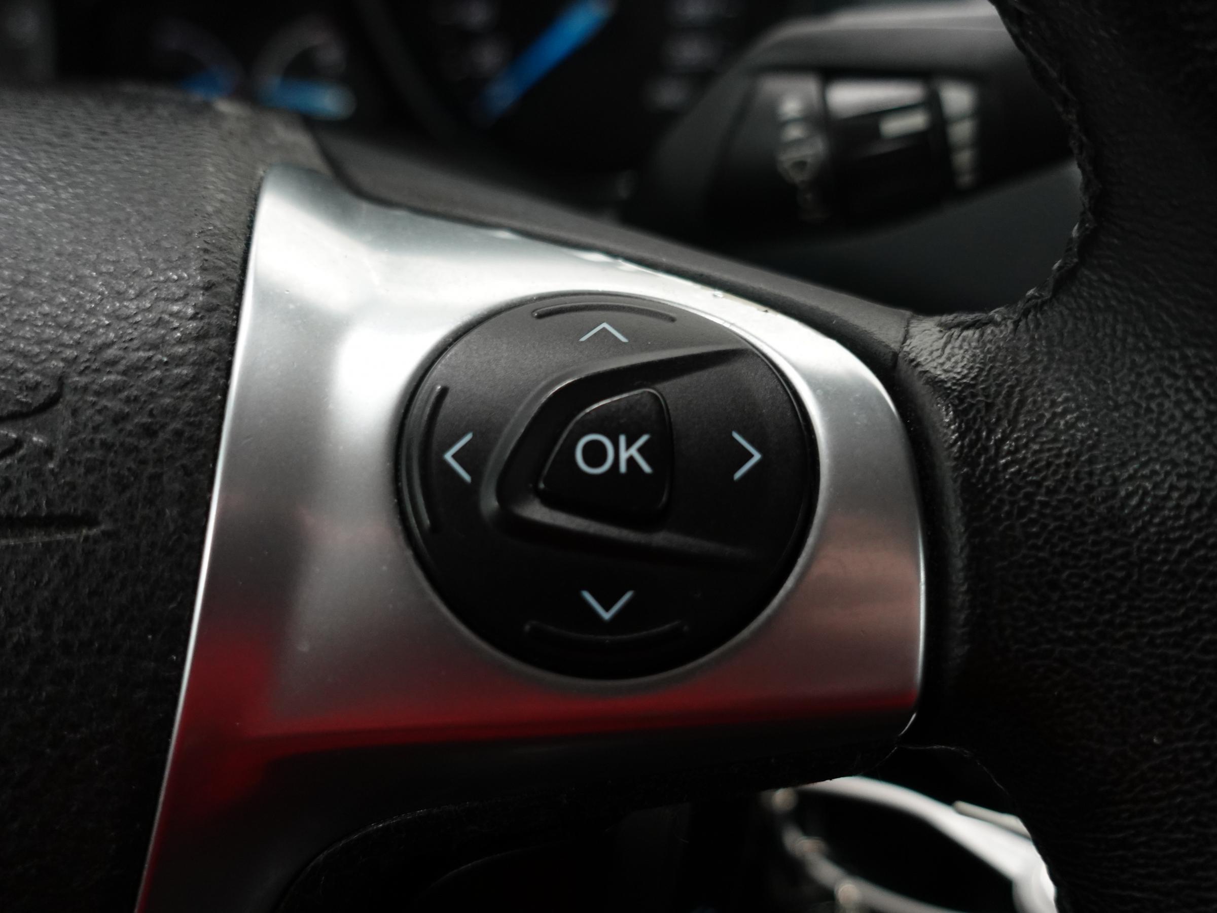 Ford Grand C-MAX, 2011 - pohled č. 16